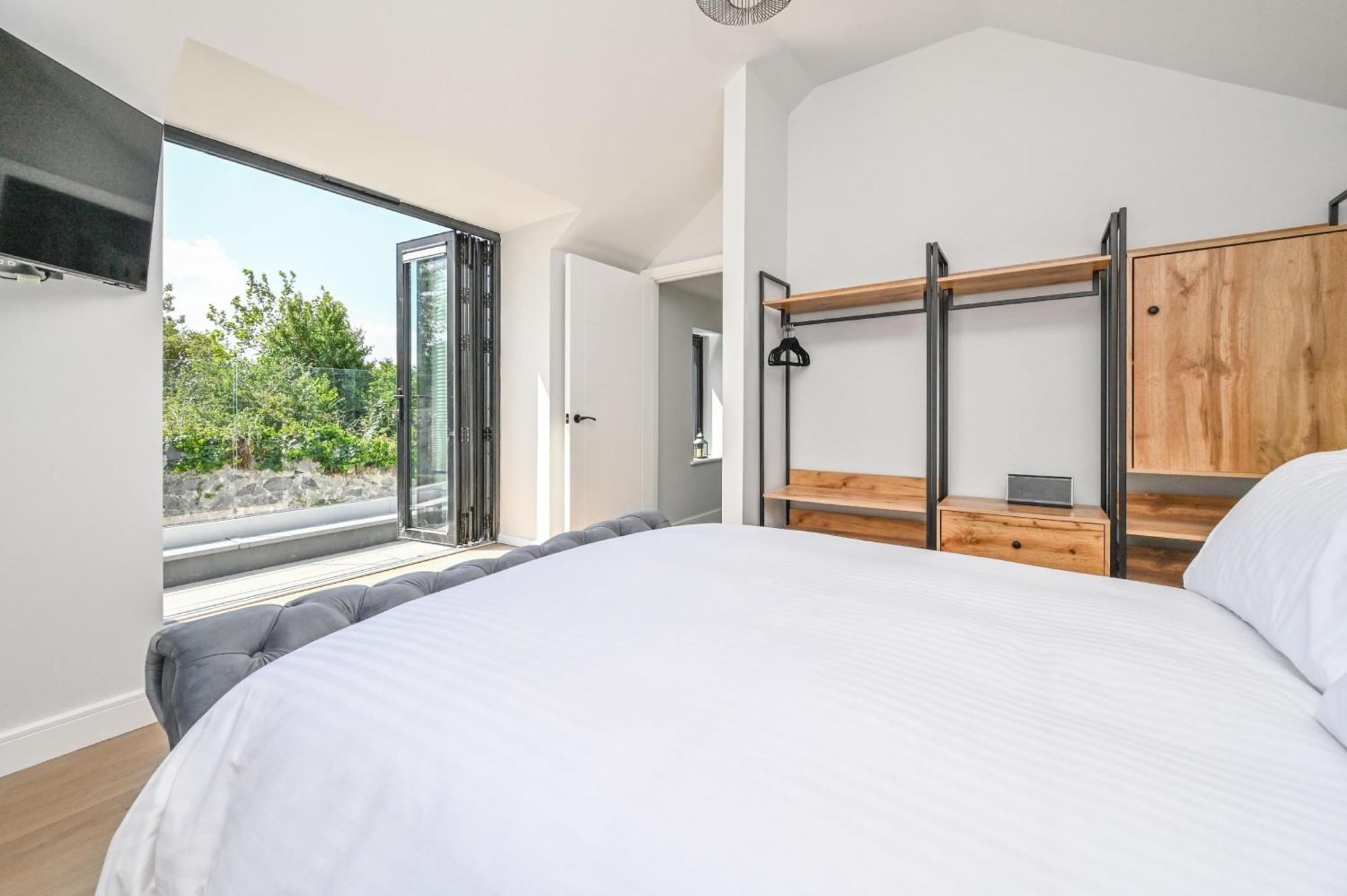 1 The Nest - Luxury Modern House Nr Beach & Bars With Sea Views & Free Parking Villa Чарлстаун Екстериор снимка
