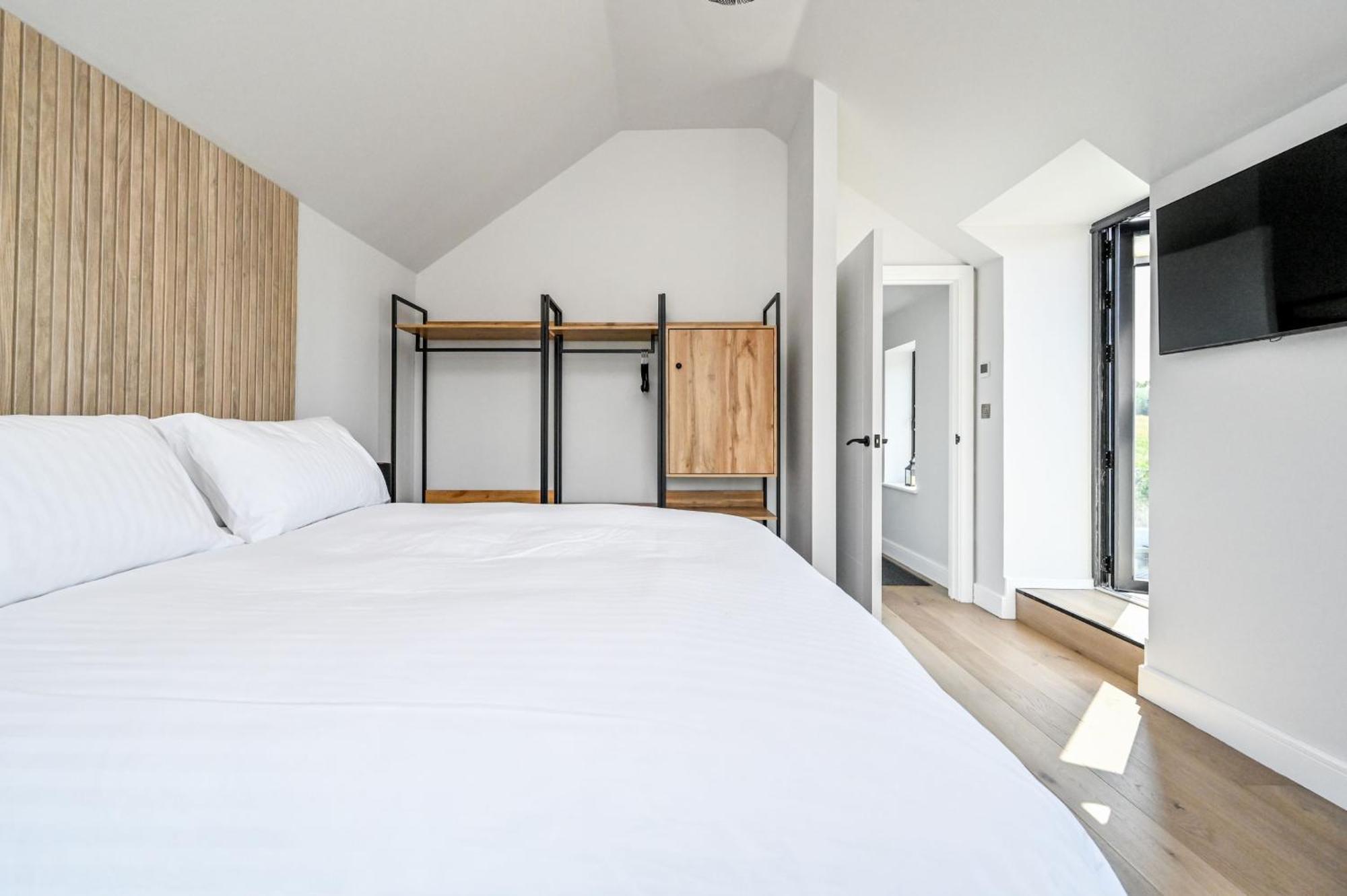 1 The Nest - Luxury Modern House Nr Beach & Bars With Sea Views & Free Parking Villa Чарлстаун Екстериор снимка