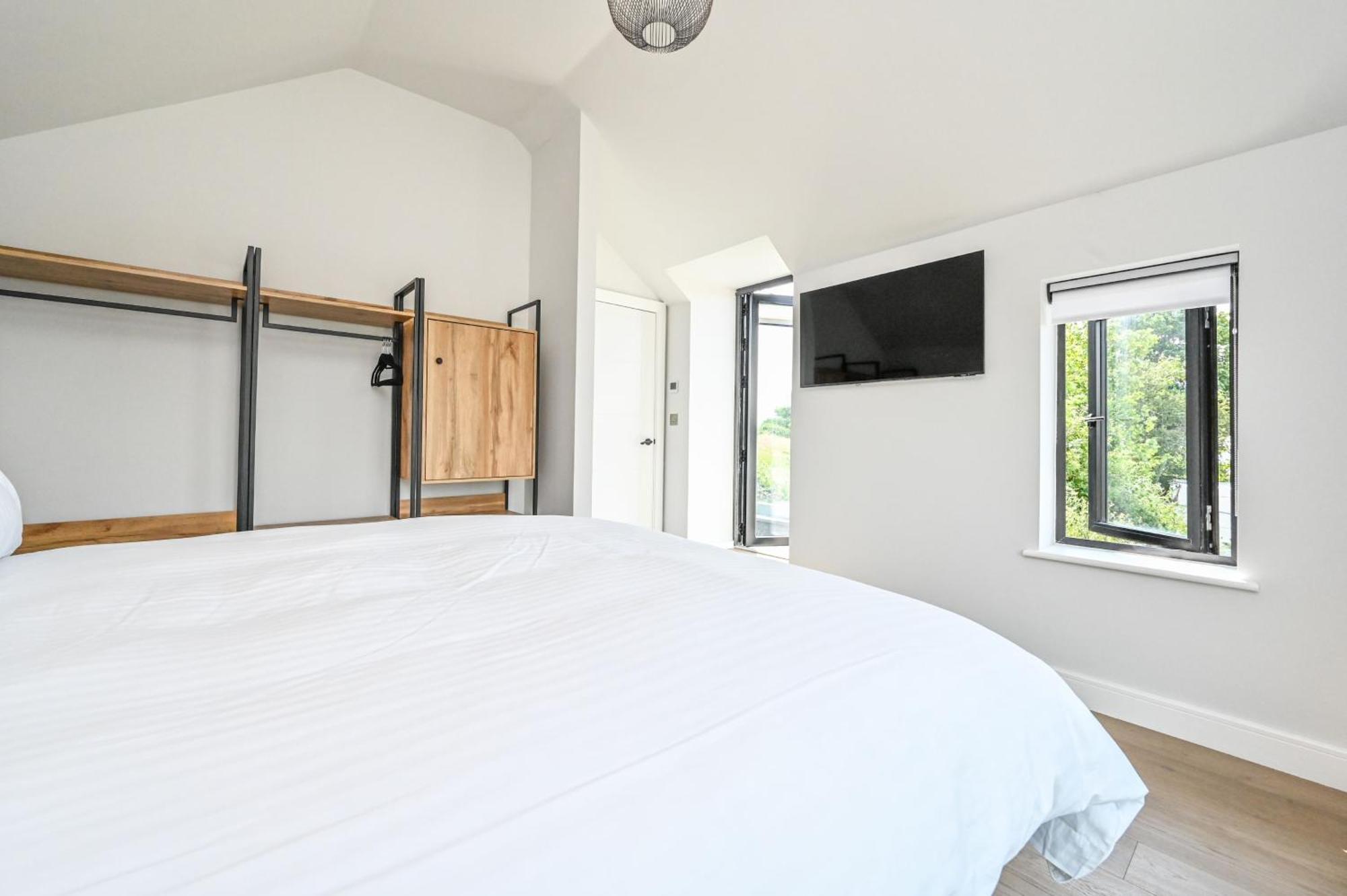 1 The Nest - Luxury Modern House Nr Beach & Bars With Sea Views & Free Parking Villa Чарлстаун Екстериор снимка