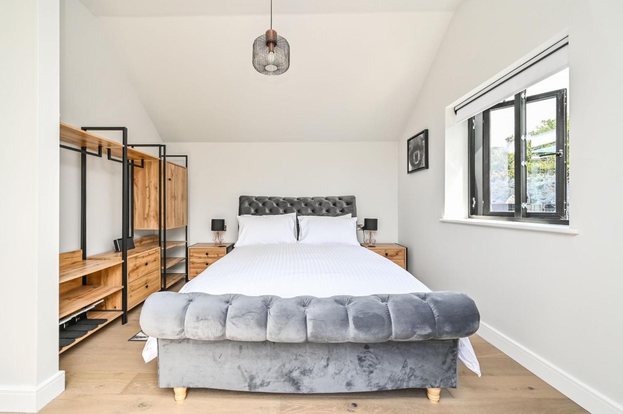 1 The Nest - Luxury Modern House Nr Beach & Bars With Sea Views & Free Parking Villa Чарлстаун Екстериор снимка